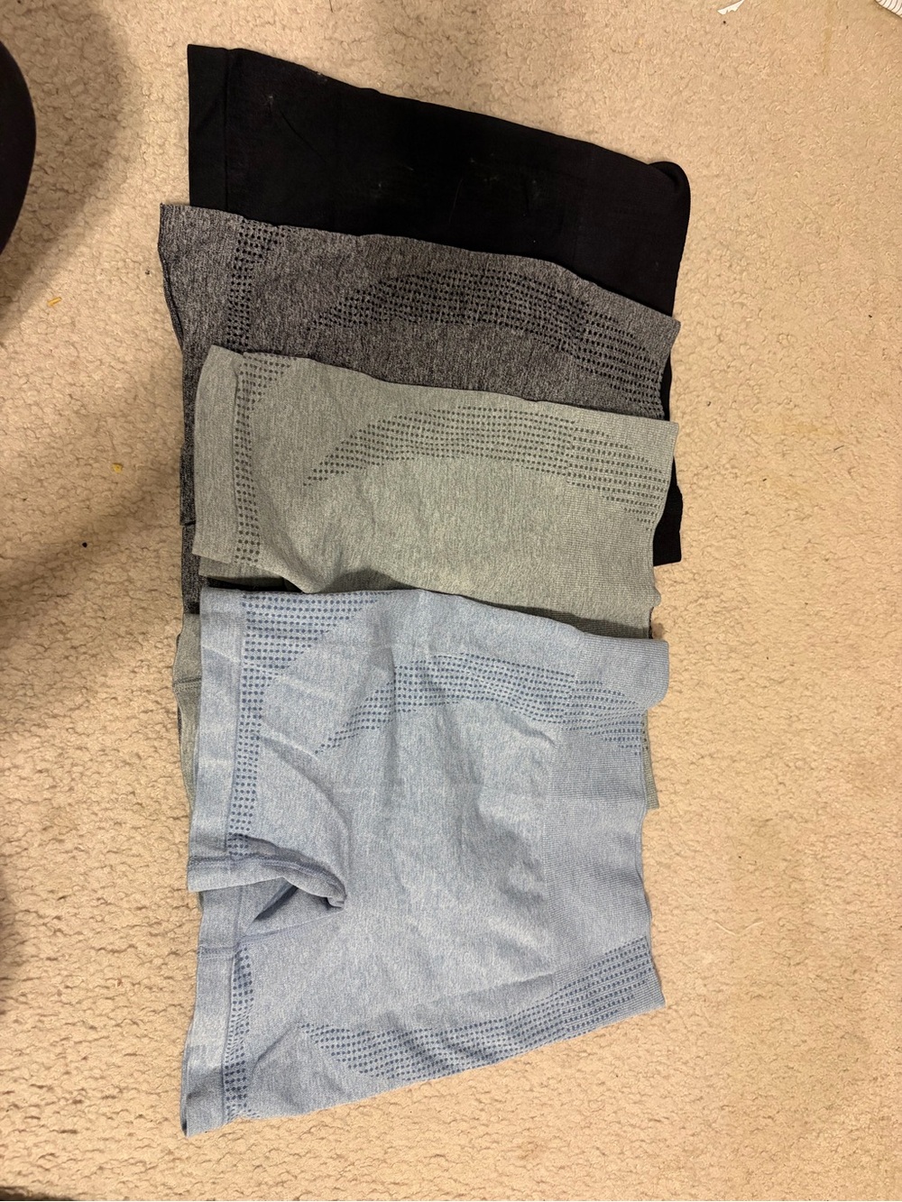 SHEIN Contour & lifting Shorts 4-Pack & 1 Legging